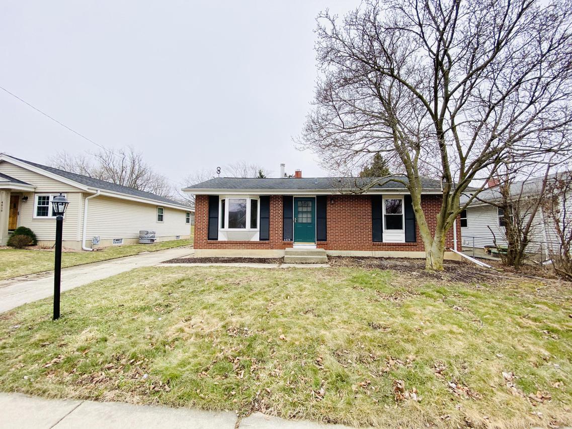 4625 42nd St, Kenosha, WI 53144