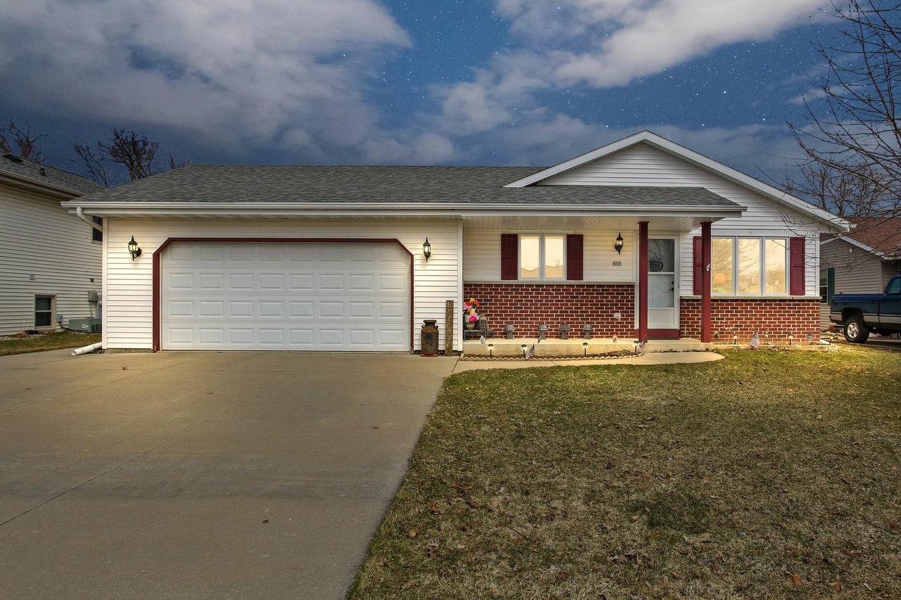 408 Hargrove St., West Bend, WI 53095