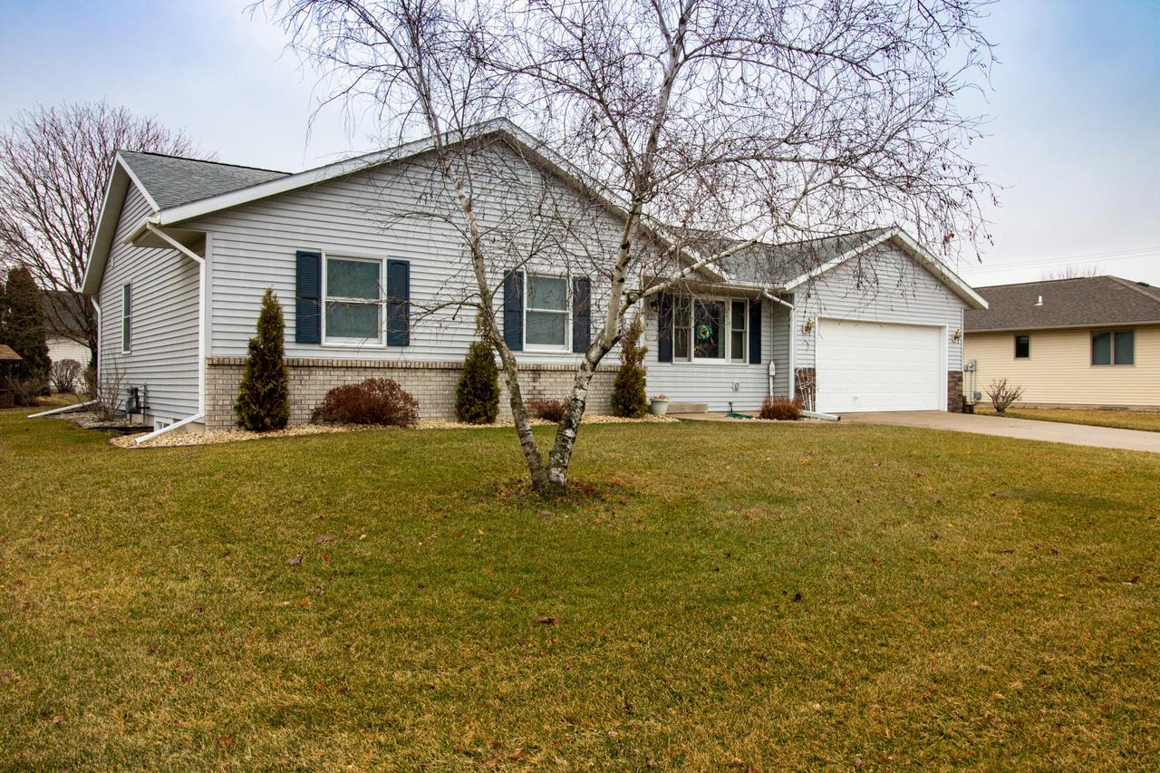 229 Johnson St, Holmen, WI 54636
