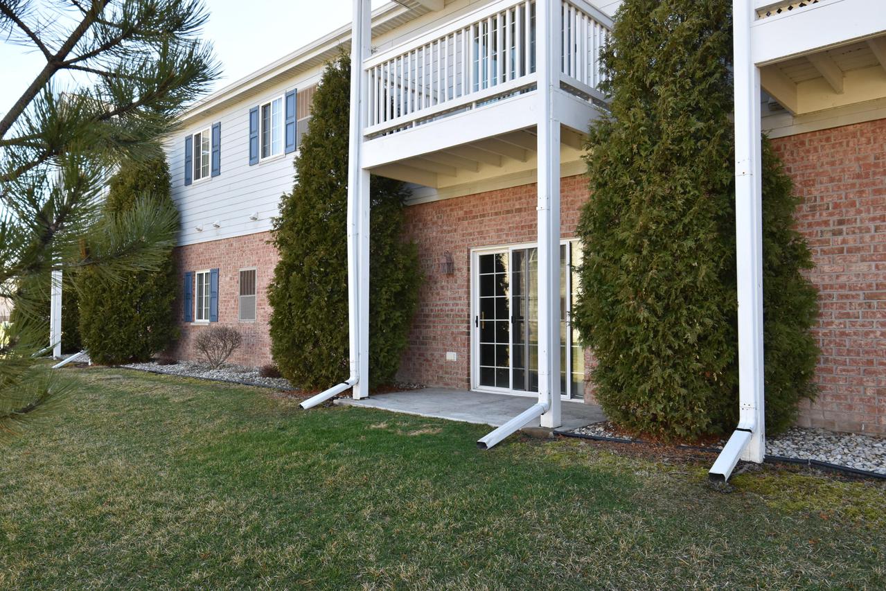7408 Granite Way #1305, Mount Pleasant, WI 53406