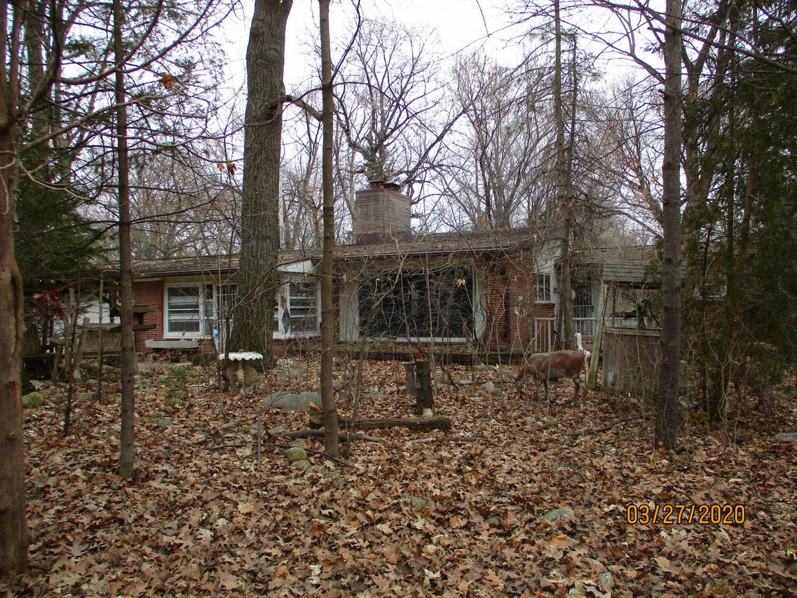 1505 N 121st St., Wauwatosa, WI 53226