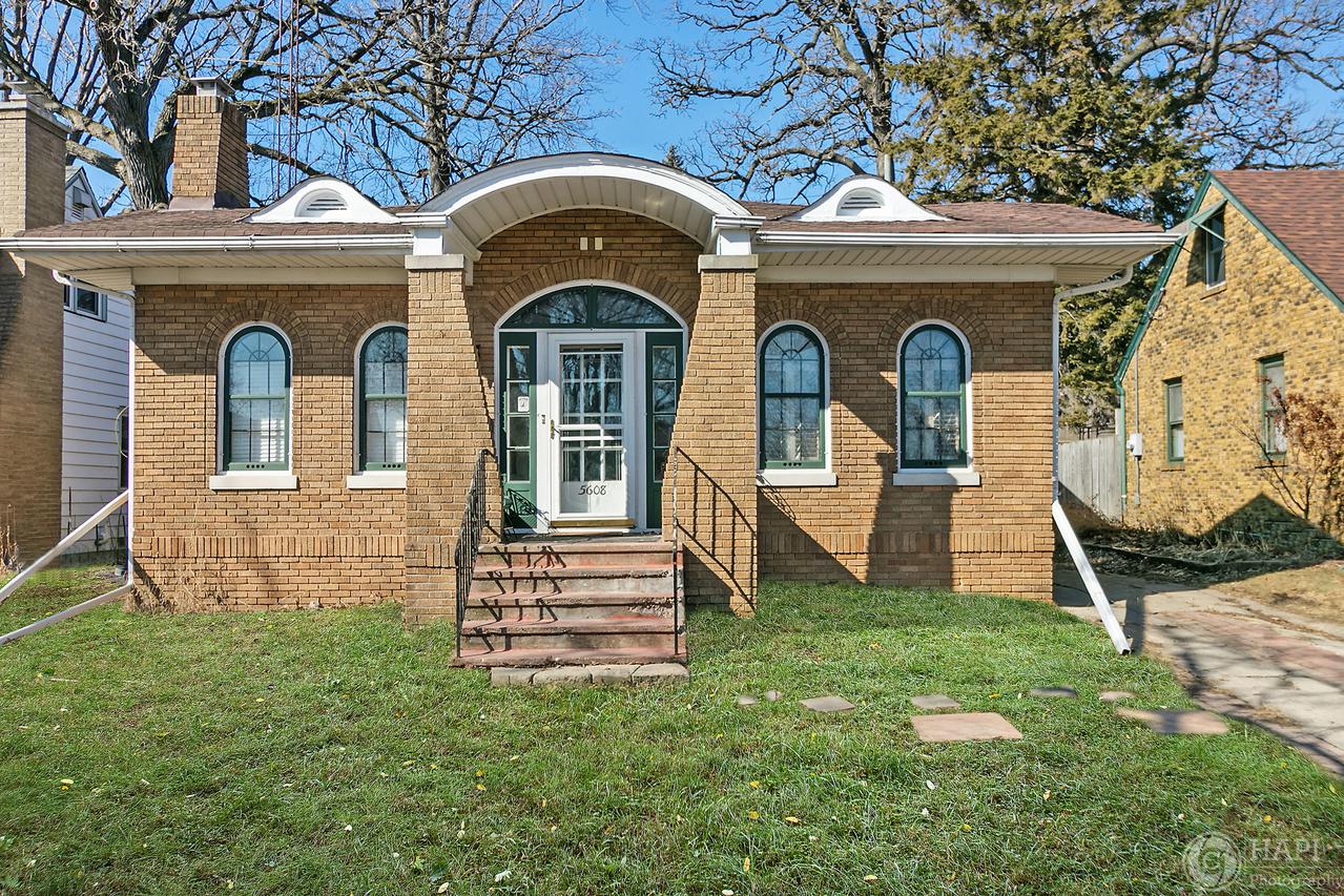 5608 35th Ave, Kenosha, WI 53144