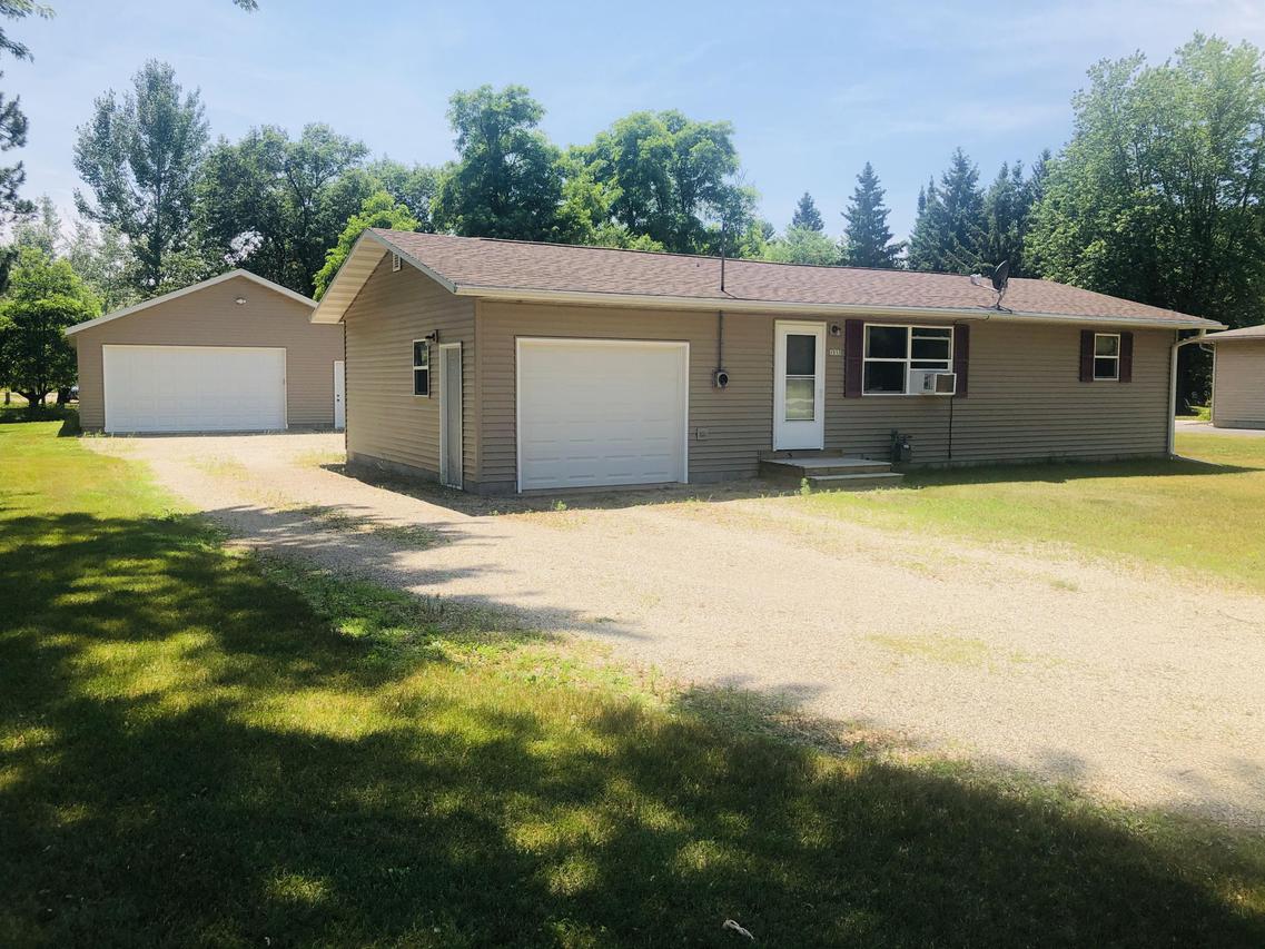 1513 Kaby Ave., Crivitz, WI 54114