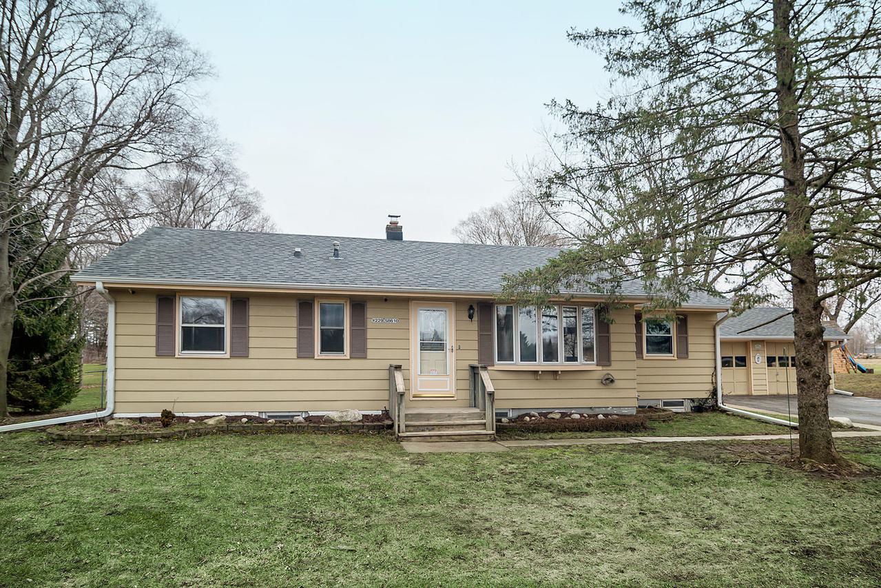W229S8610 Big Bend Dr., Vernon, WI 53103