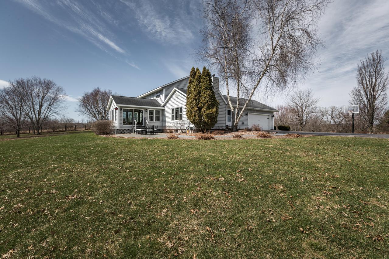 W3279 Old State Road 16, Hamilton, WI 54669