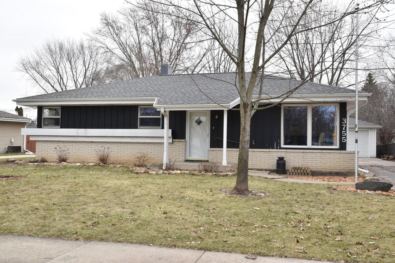3755 W Parnell Ave., Milwaukee, WI 53221