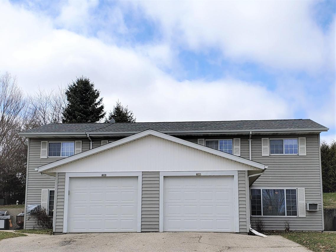 411 Robert Ct. #413, Hartford, WI 53027