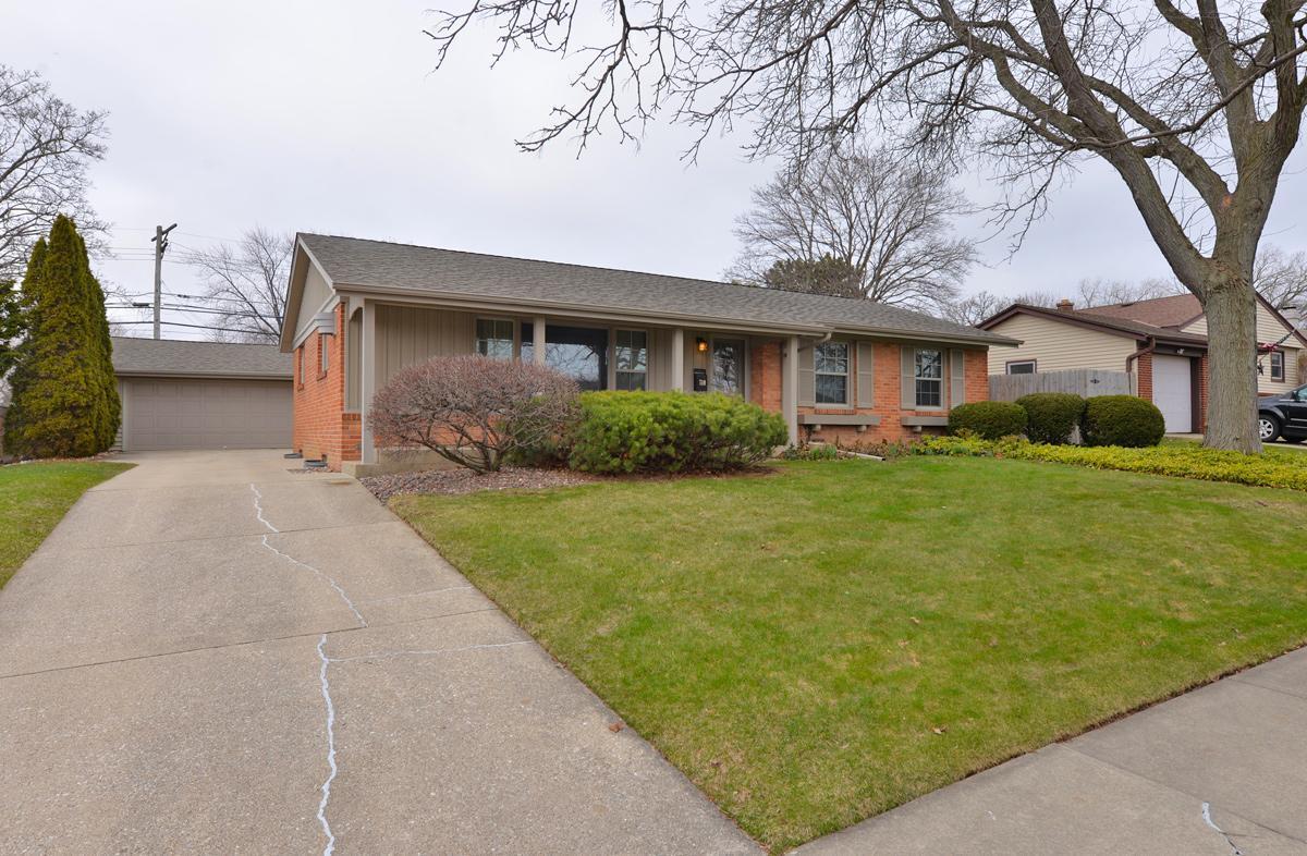 710 Echo Ln., Racine, WI 53406