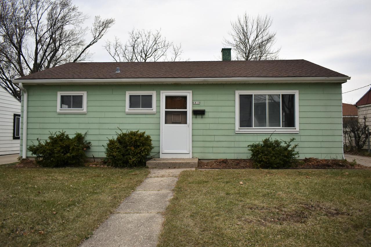 6810 W Bennett Ave., Milwaukee, WI 53219