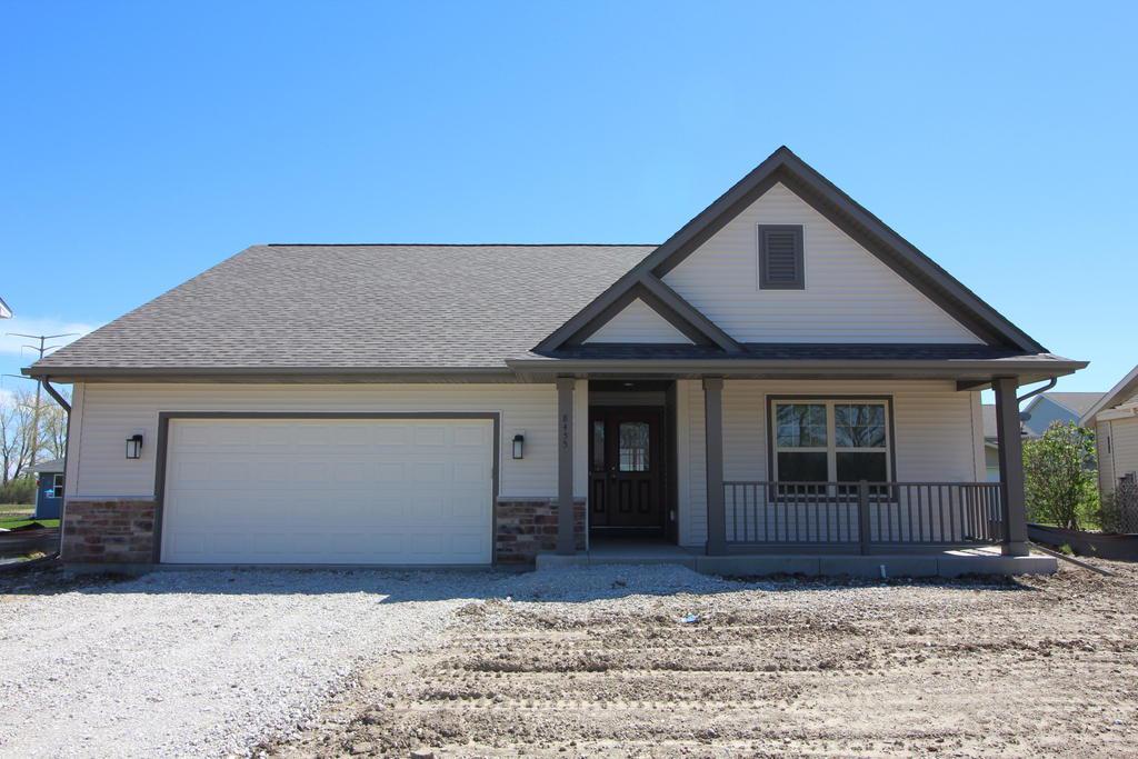 8455 Westbrook Dr, Sturtevant, WI 53177