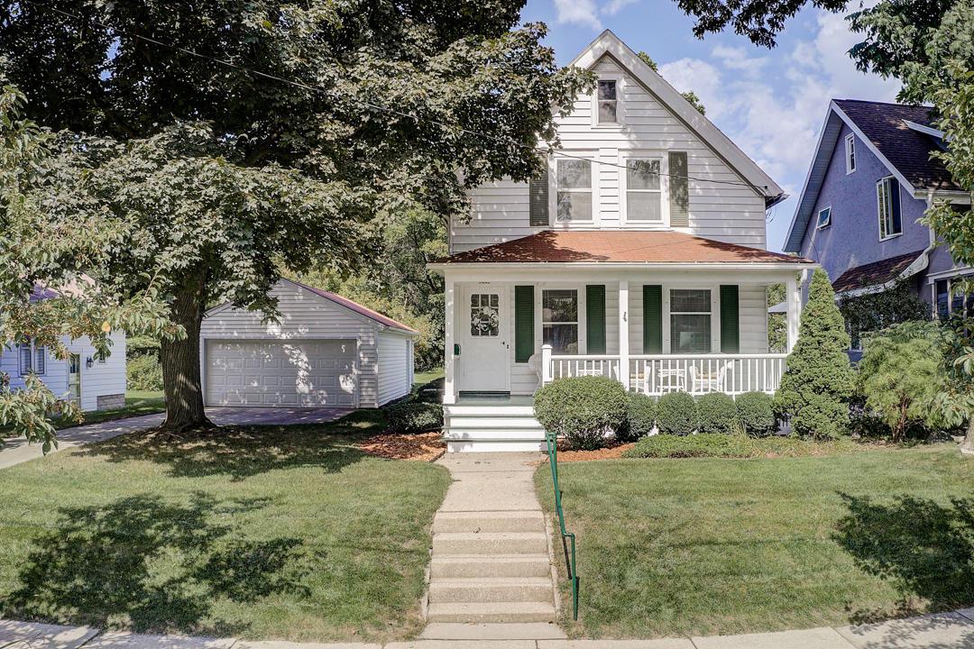8442 Kenyon Ave., Wauwatosa, WI 53226