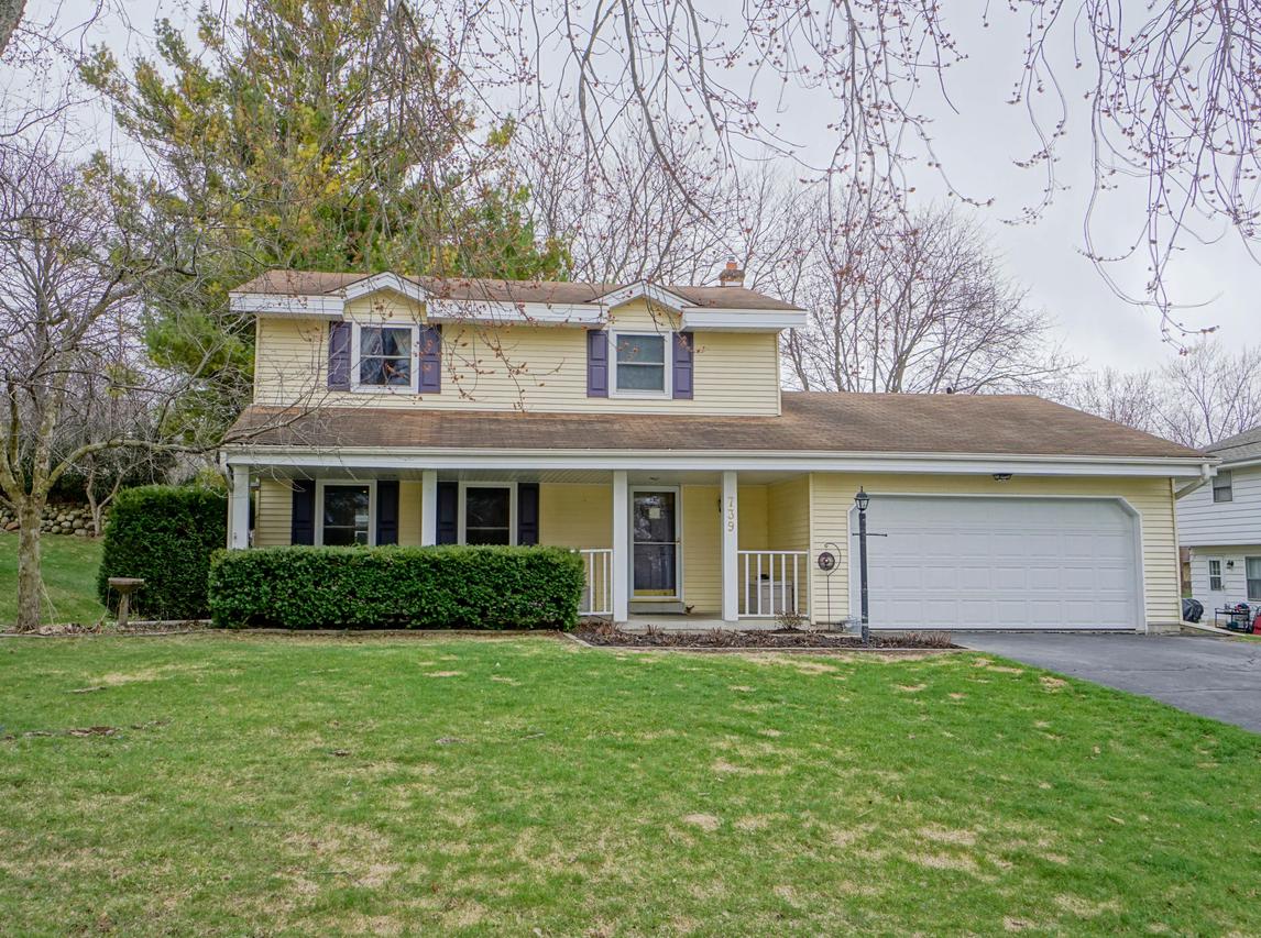 739 Chesham Ct., Hartland, WI 53029