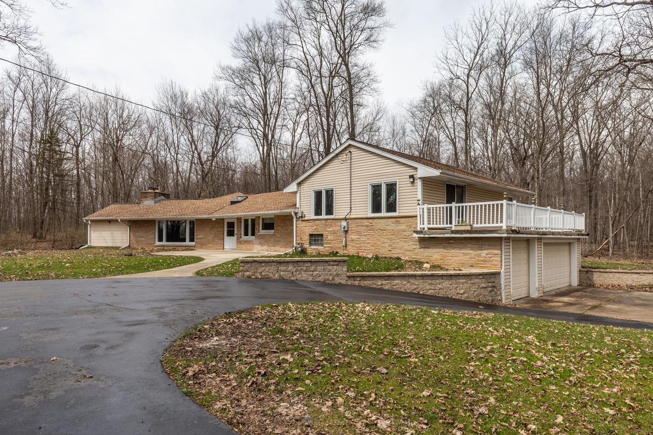 S82W19758 Janesville Rd., Muskego, WI 53150