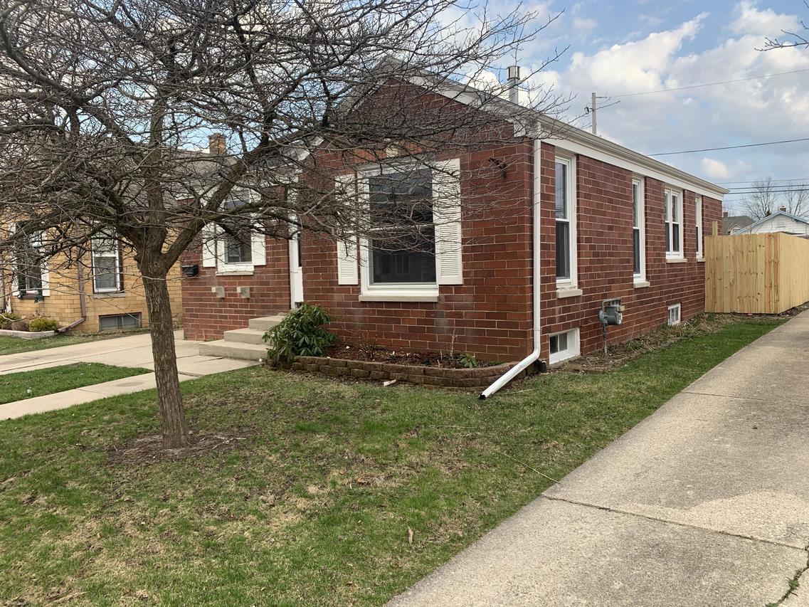 1225 Wolff St., Racine, WI 53402