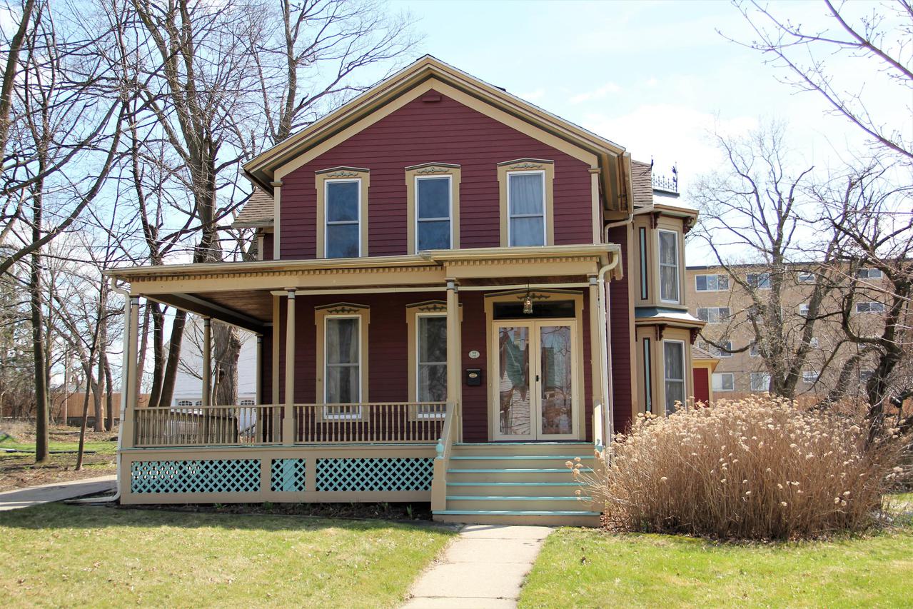 115 Mc Call St., Waukesha, WI 53186