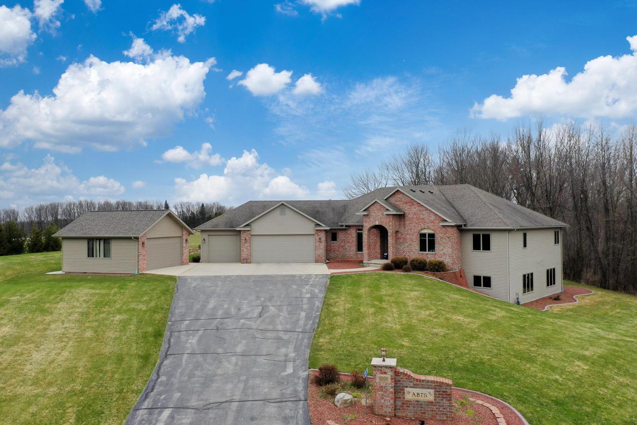 3201 Rolling Hills, Newton, WI 54220