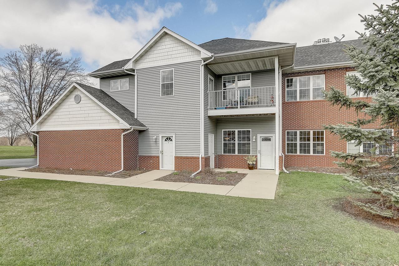 691 W Dekora St. #3, Saukville, WI 53080