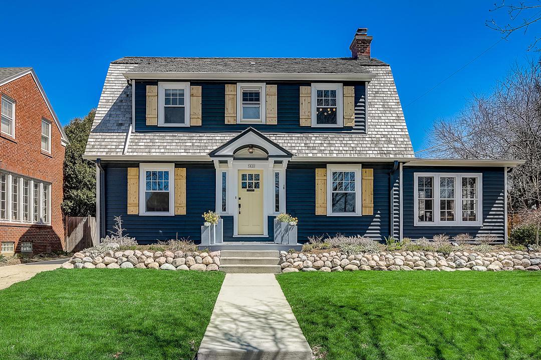 5820 N Lake Dr., Milwaukee, WI 53217