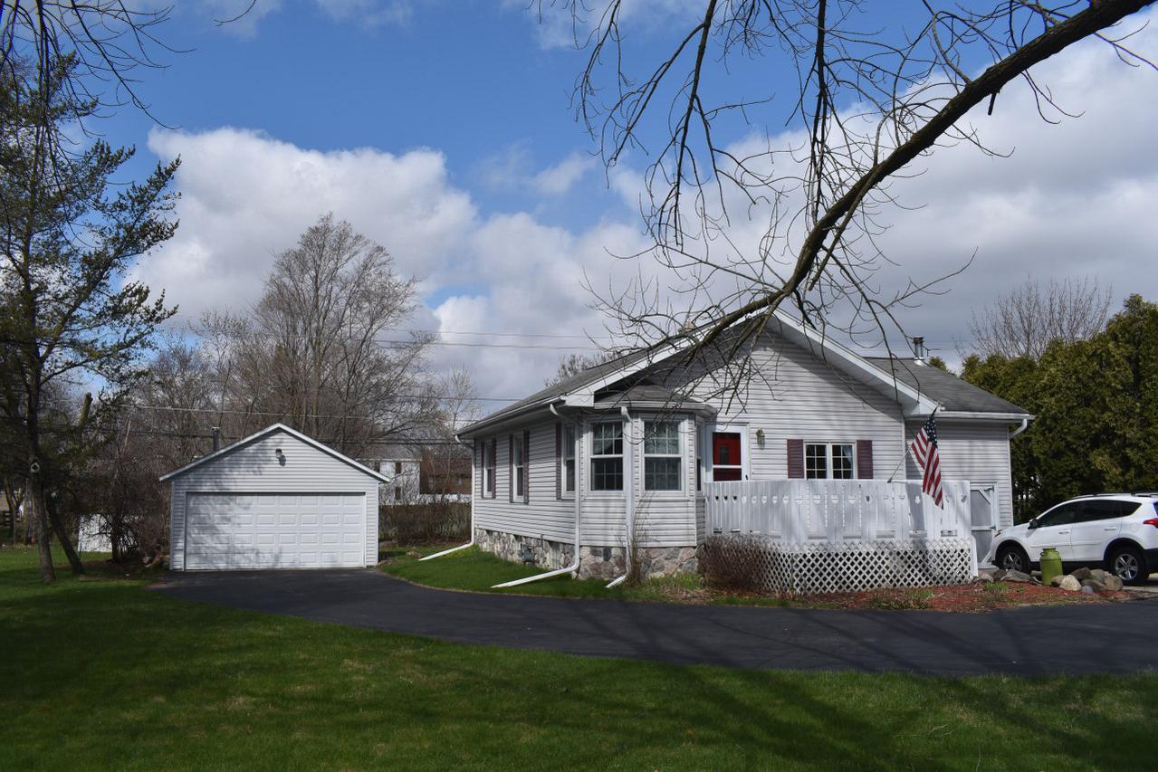 1425 S 171st St., New Berlin, WI 53151