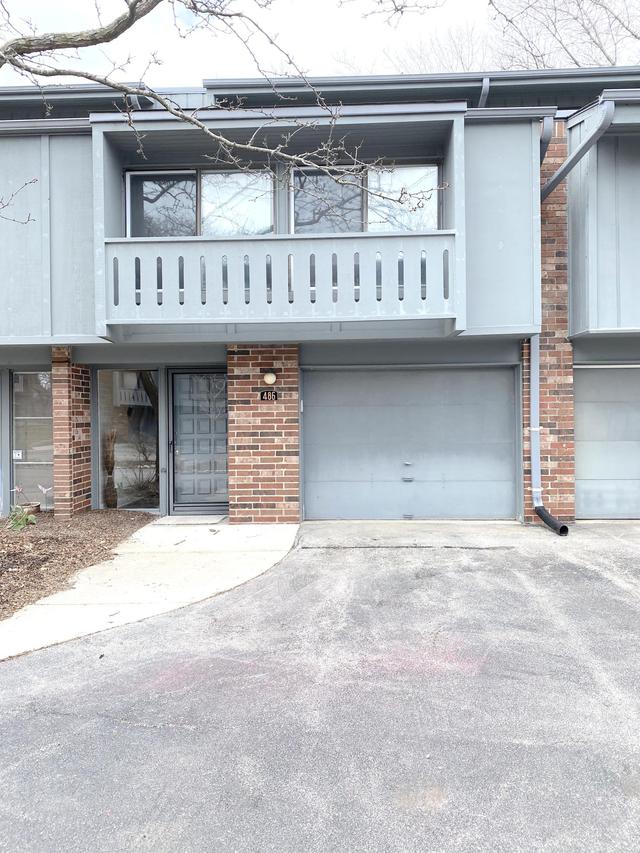 486 W Willow Ct., Fox Point, WI 53217