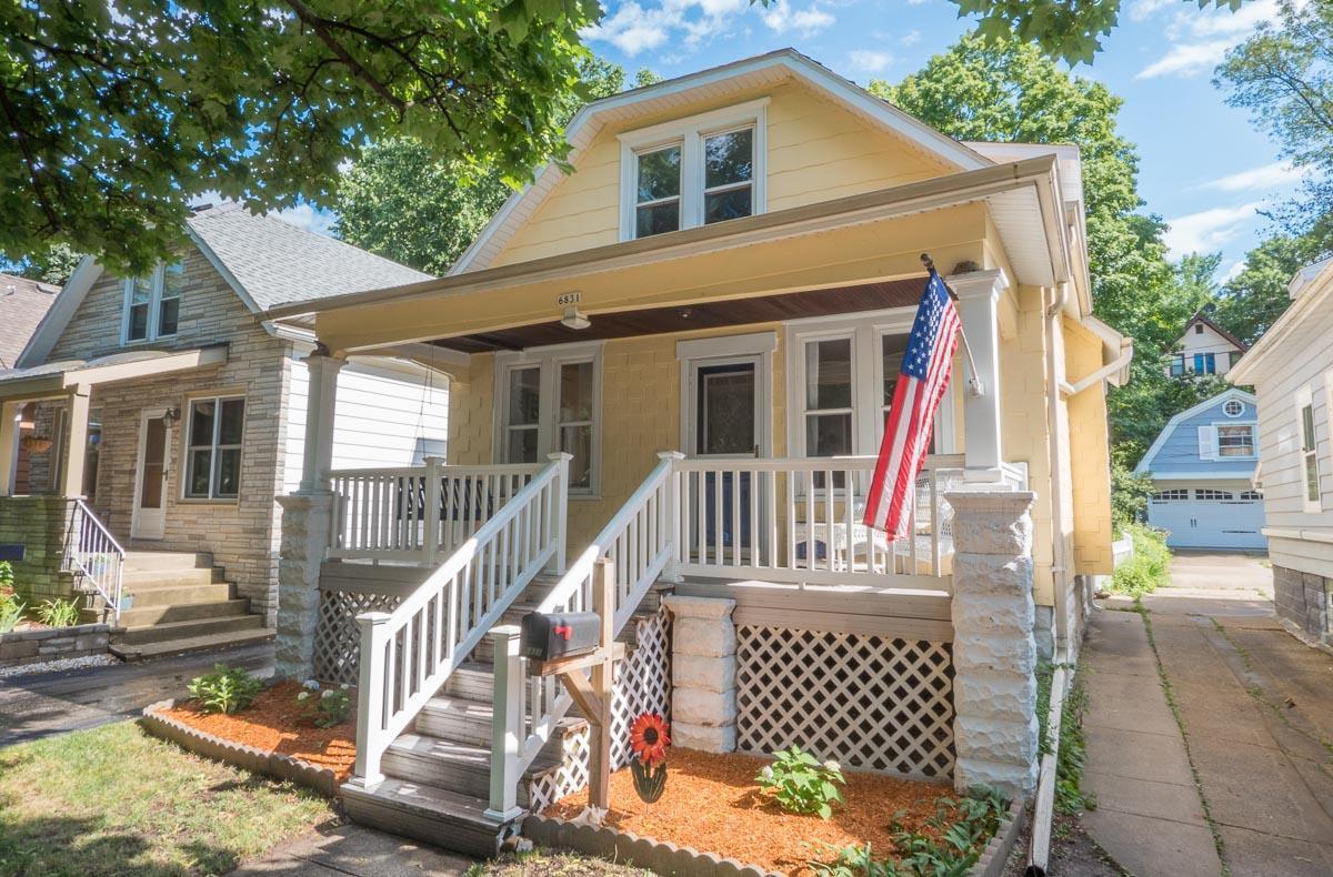 6831 Auburn Ave., Wauwatosa, WI 53213