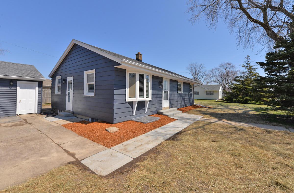 3326 Elderberry, Caledonia, WI 53402