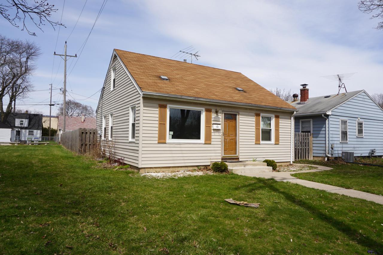 4206 W Beethoven Pl., Milwaukee, WI 53209