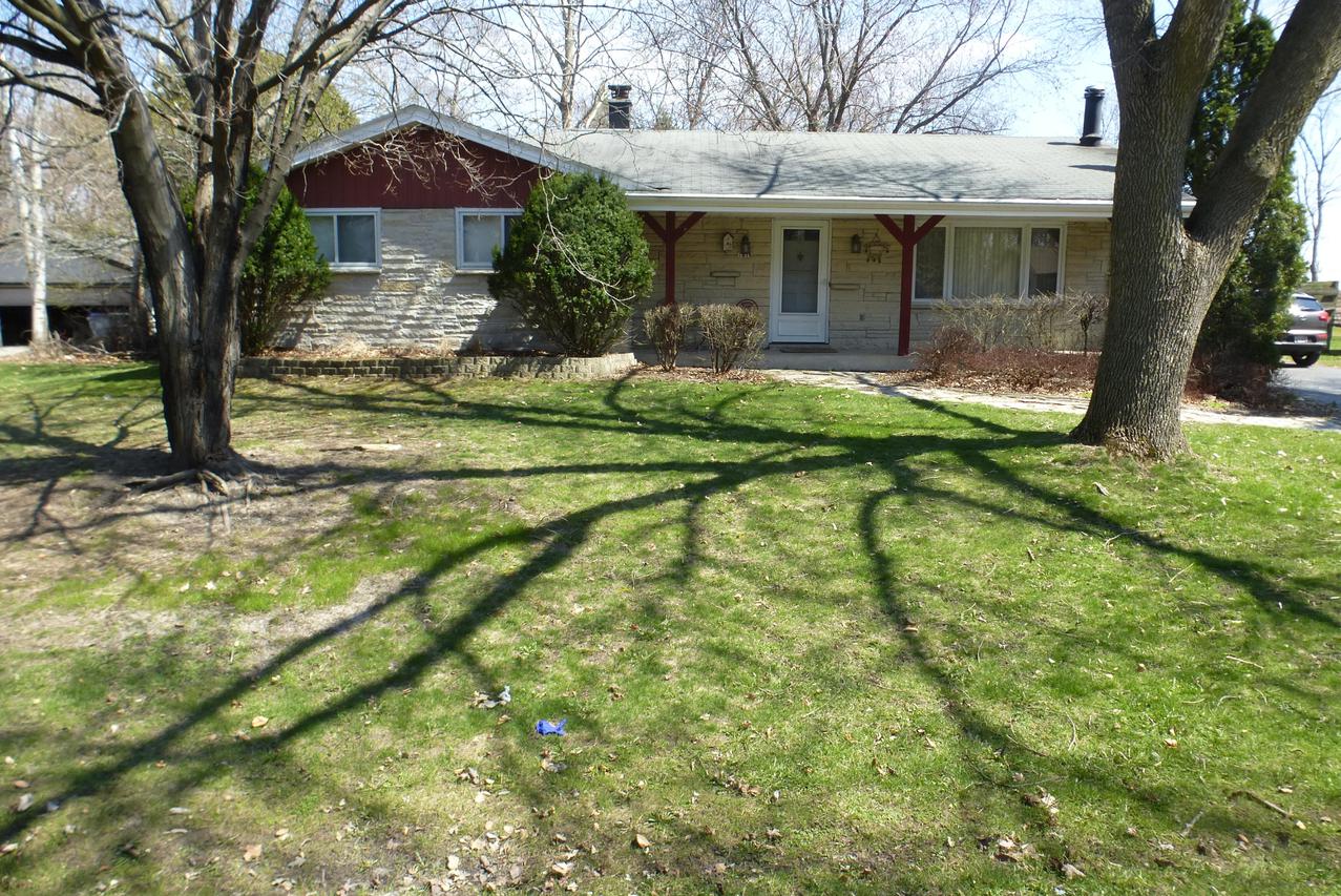 7816 N 80th St., Milwaukee, WI 53223