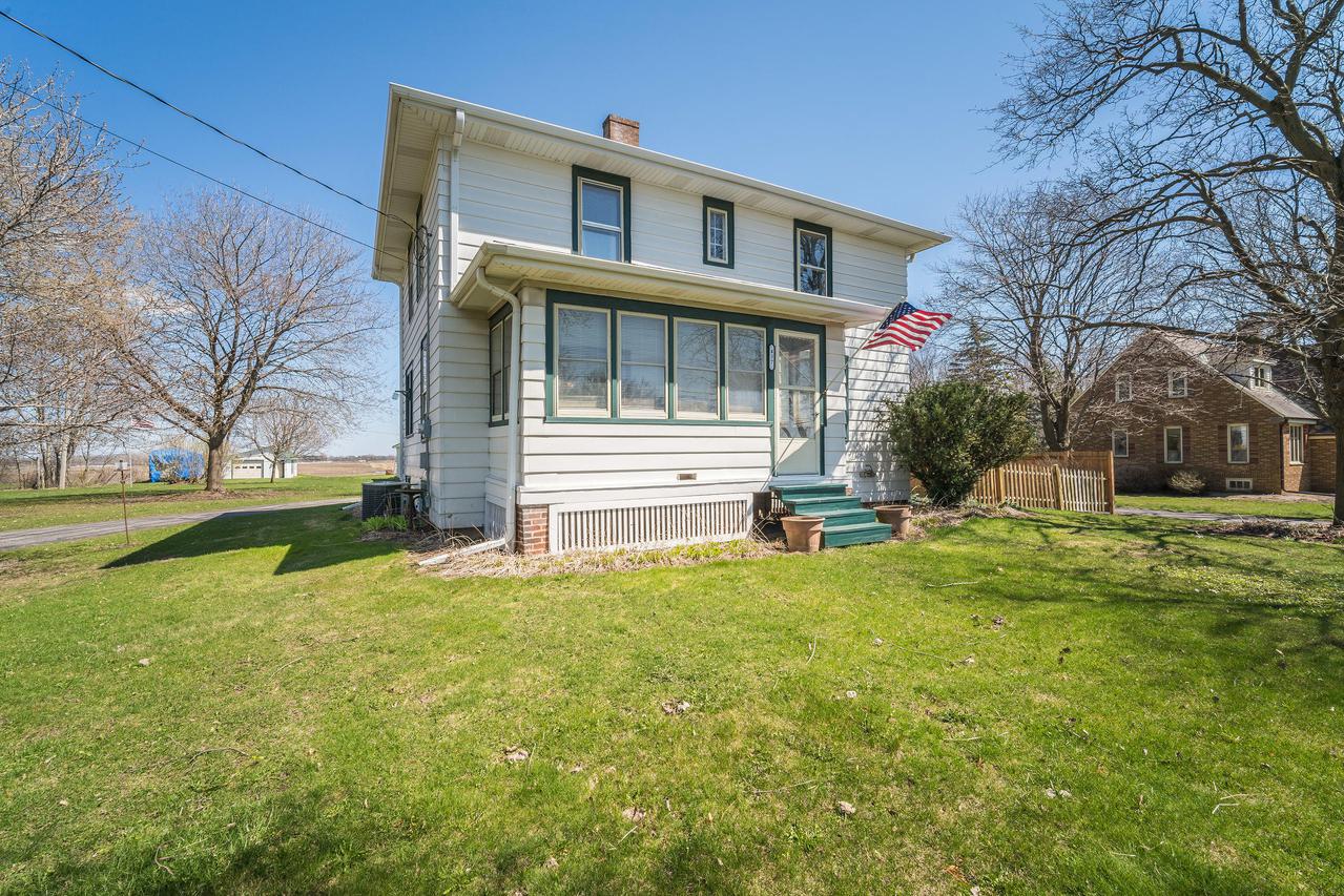 437 Highway V, Mount Pleasant, WI 53177