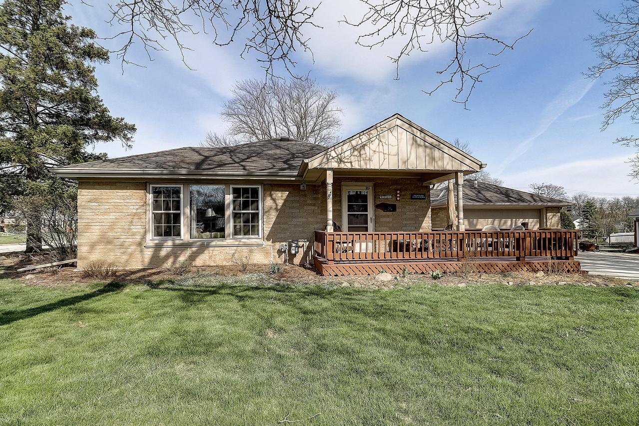 4710 N 103rd St., Wauwatosa, WI 53225