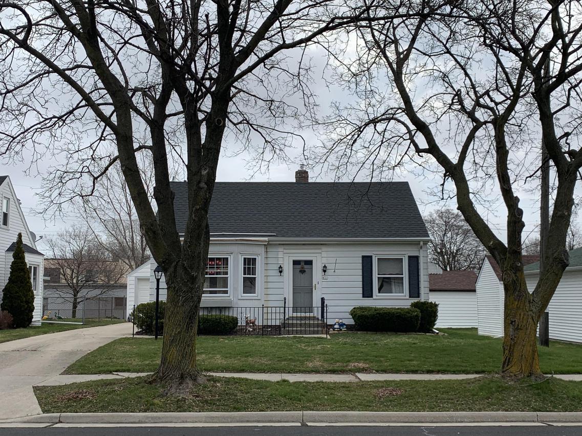 431 S 30th St., Manitowoc, WI 54220