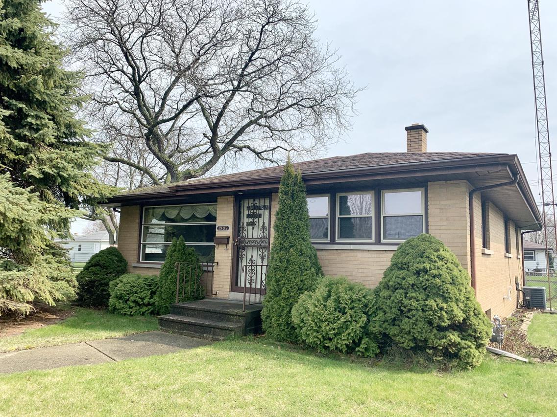 1903 22nd Ave, Kenosha, WI 53140