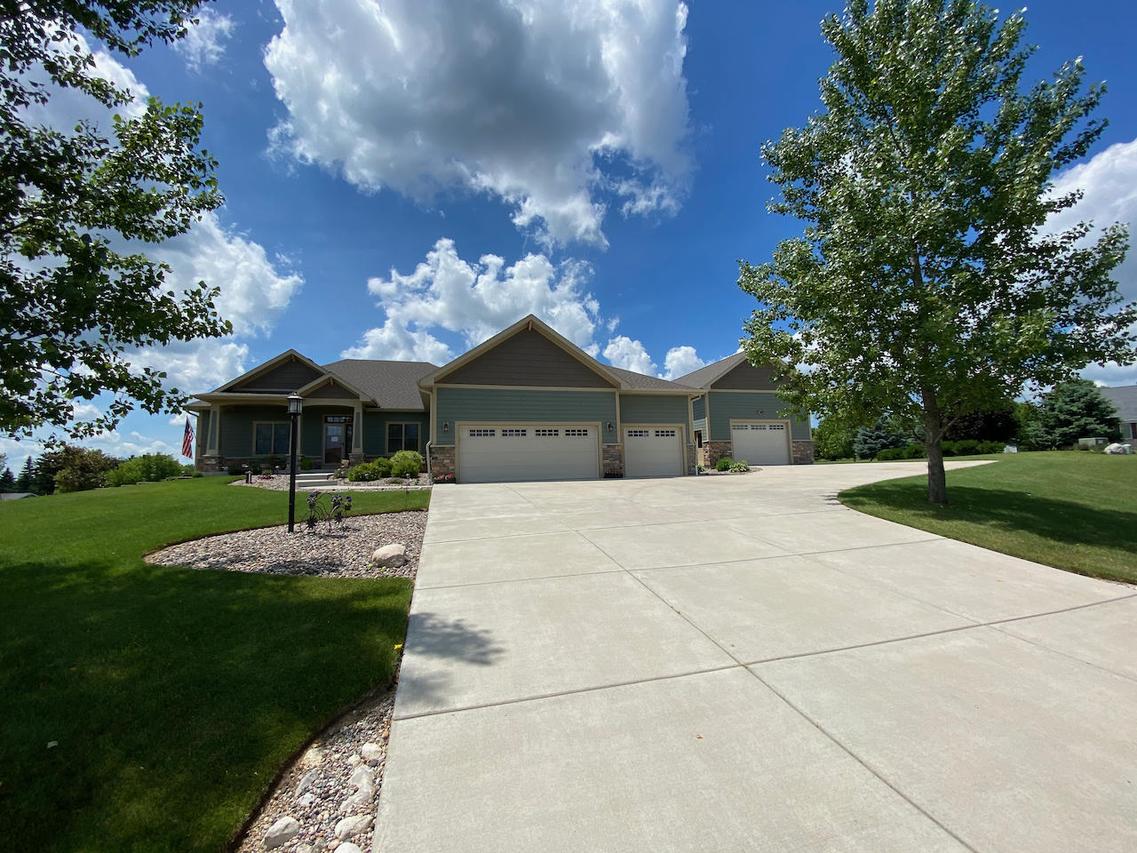 W248N8891 E Jay Ln, Lisbon, WI 53089