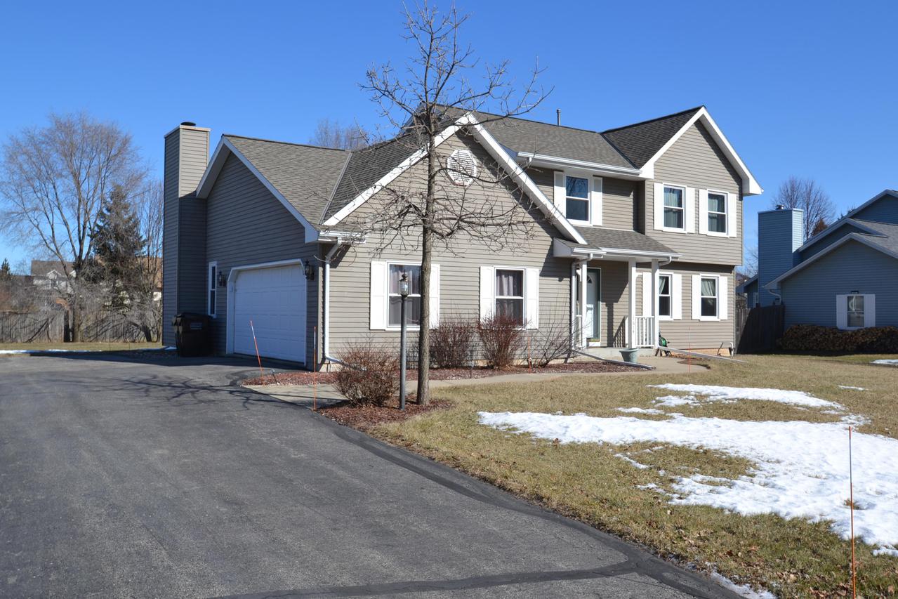 1614 September Dr, Caledonia, WI 53402