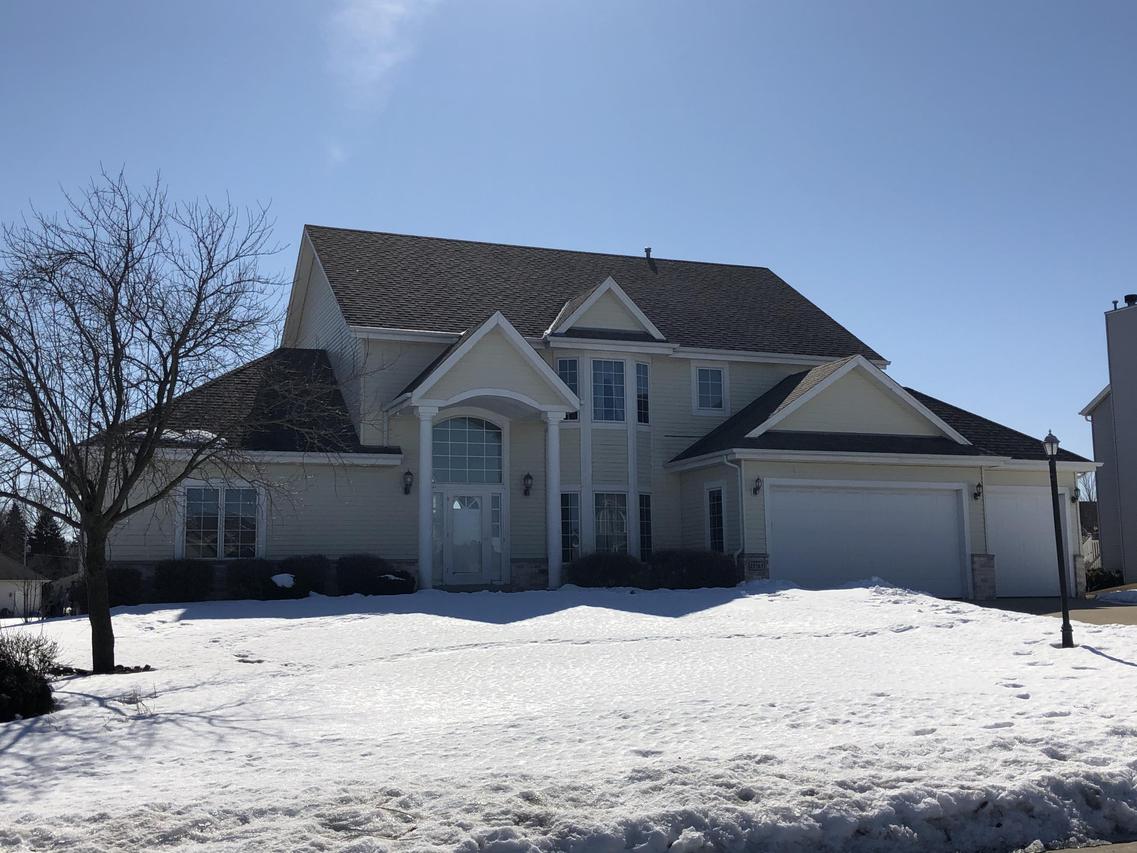 13765 W Prairie Ln., New Berlin, WI 53151