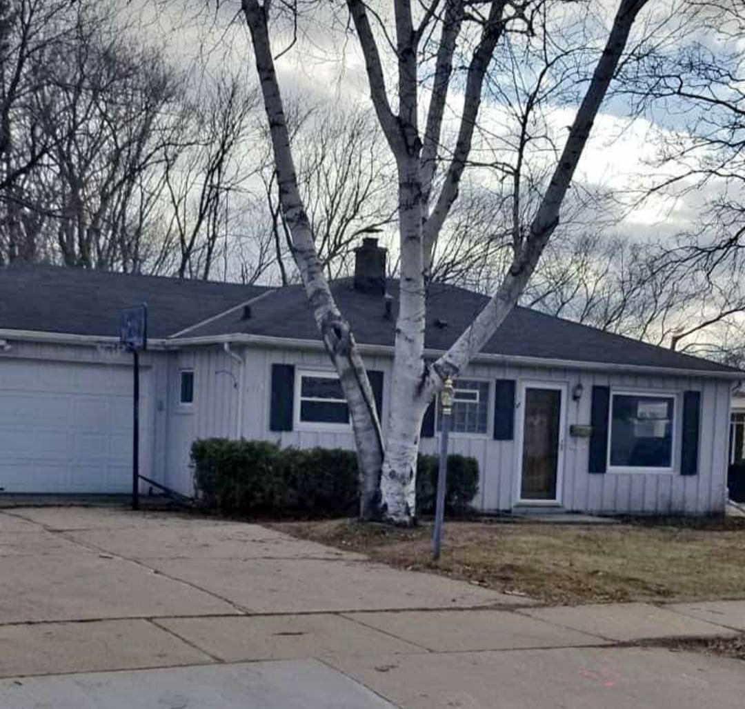 1313 Dopp St, Waukesha, WI 53188