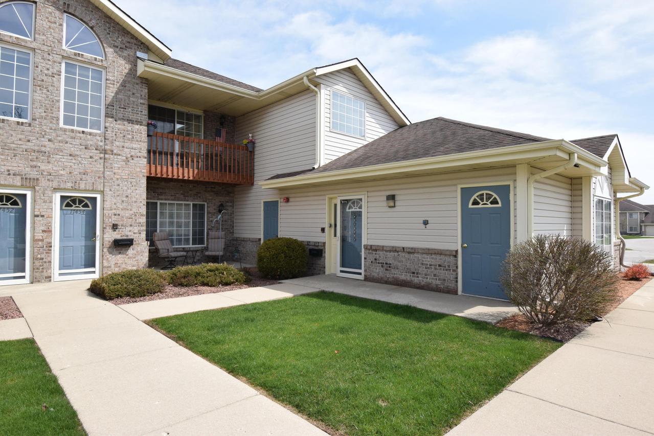 17456 W Lincoln Ave, New Berlin, WI 53146