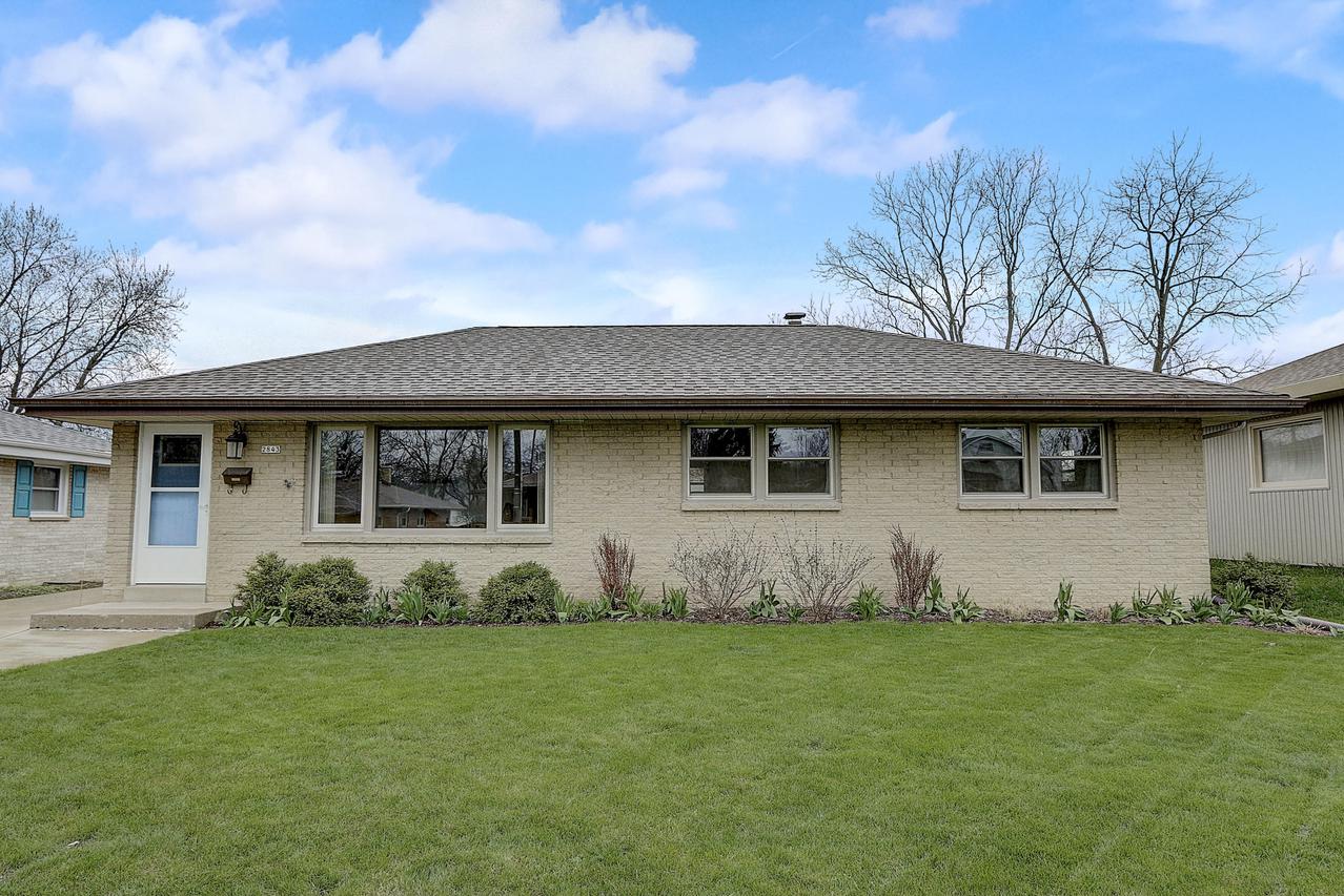 2483 S 72nd St., West Allis, WI 53219