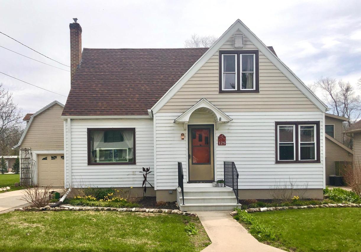 125 Roosevelt St., Manitowoc, WI 54245