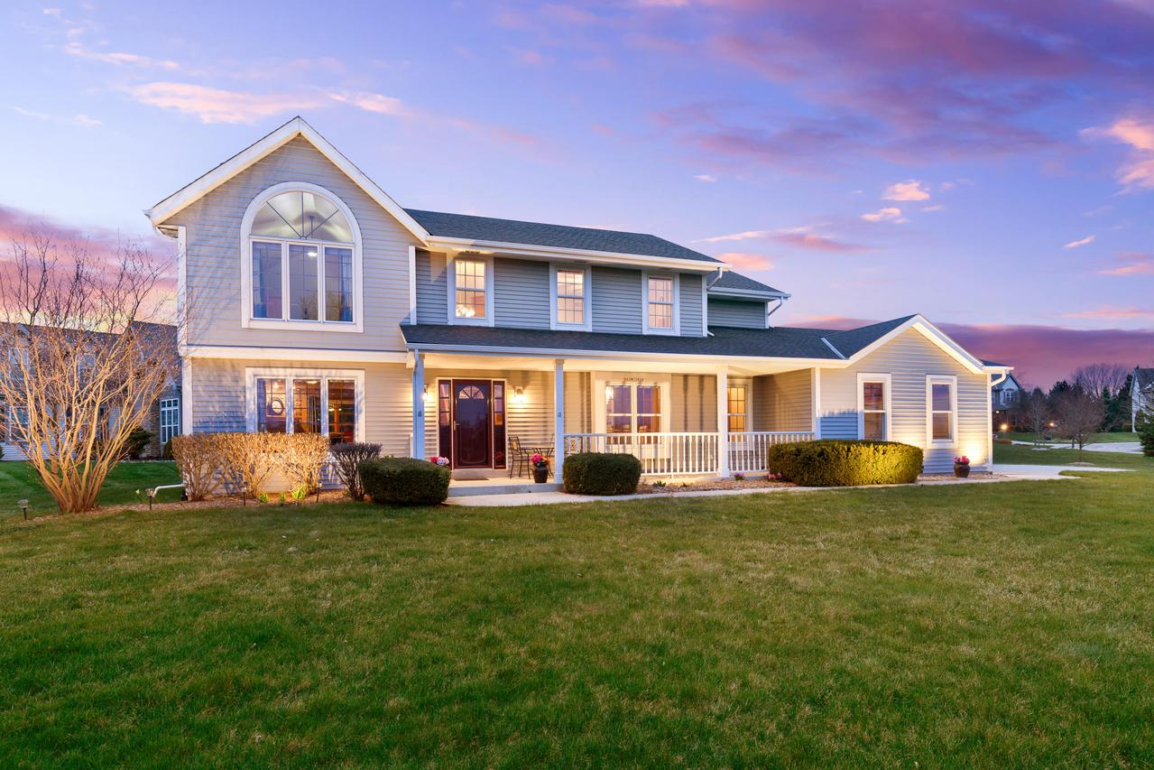 N63W12824 Grove St, Menomonee Falls, WI 53051