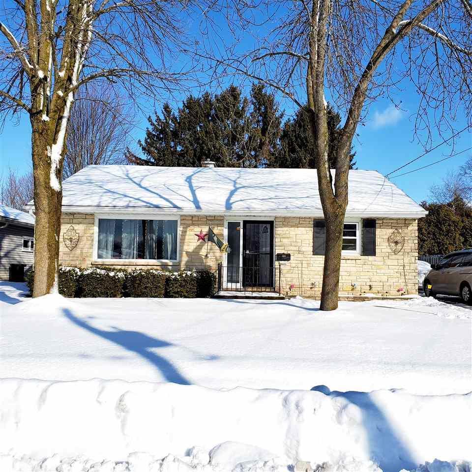 1620 Manila St., Manitowoc, WI 54220