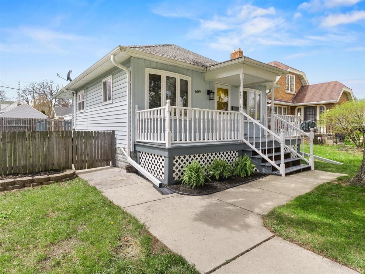 609 S 60th St, Milwaukee, WI 53214
