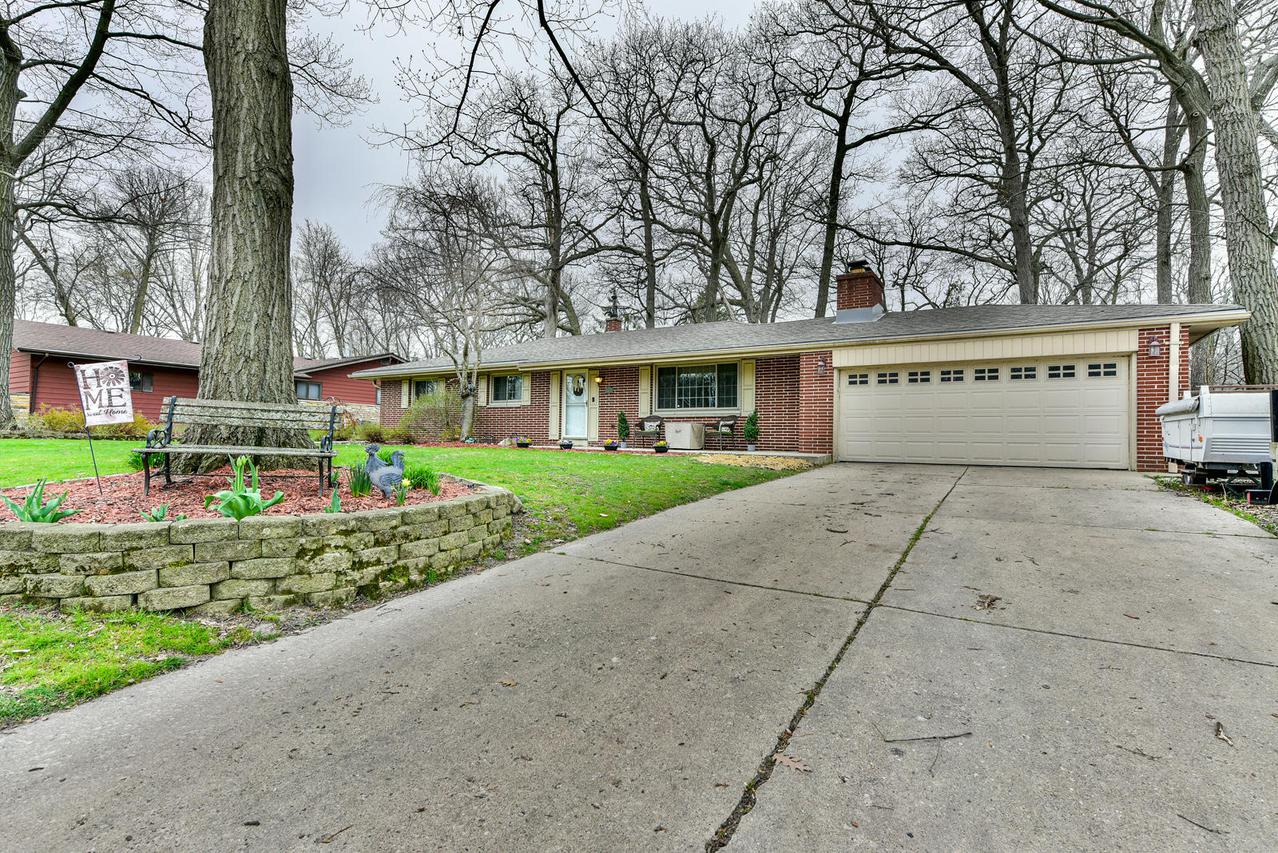5419 S 19th St, Milwaukee, WI 53221