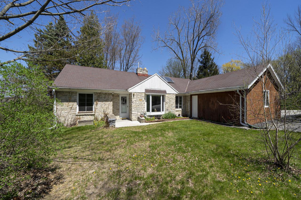 14160 Forest View Ln., Brookfield, WI 53005
