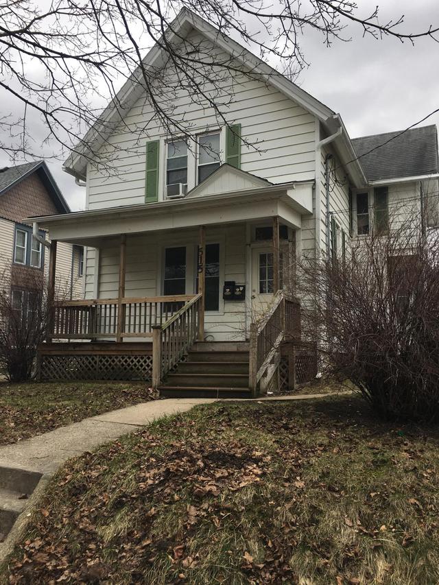 515 Linden St., Waukesha, WI 53186