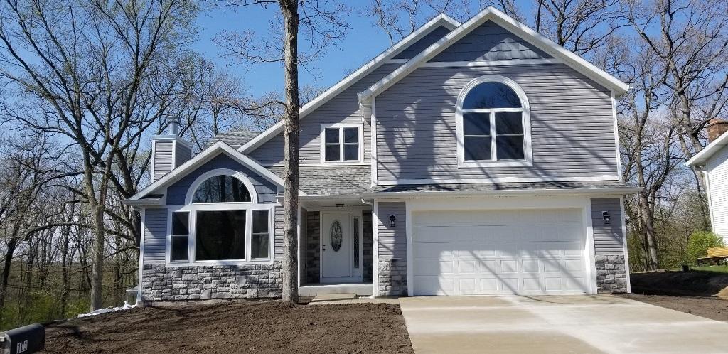 104 Walnut Rd., Kenosha, WI 53181