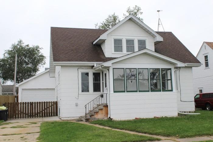 7722 16th Ave, Kenosha, WI 53143