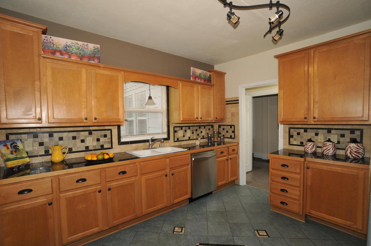 529 N 60th St. #A, Wauwatosa, WI 53213