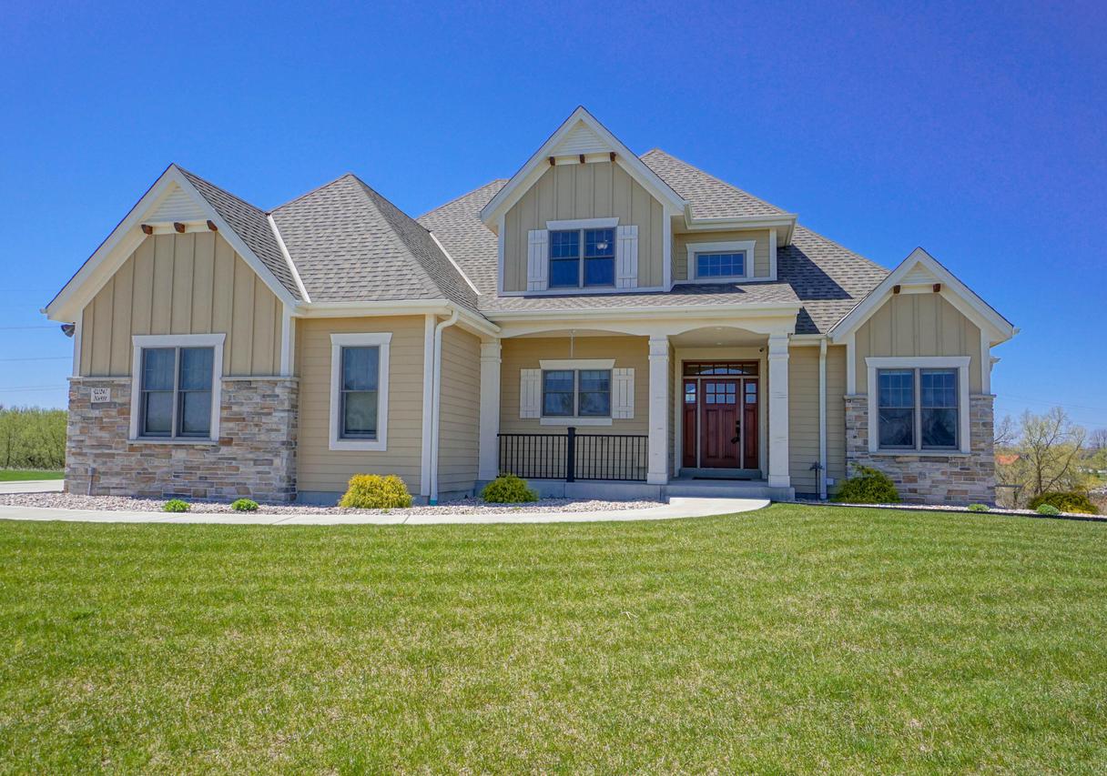 W247N6981 Conservancy Ct, Lisbon, WI 53089