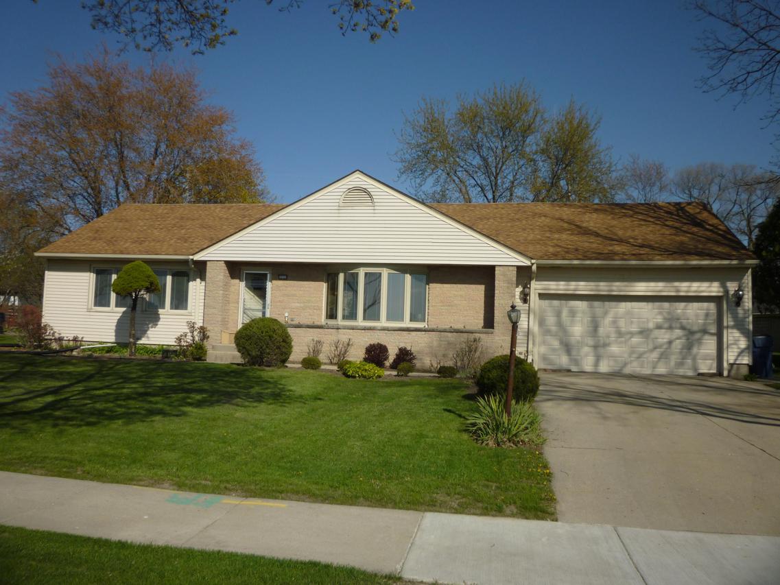 4840 N Swan Rd., Milwaukee, WI 53225